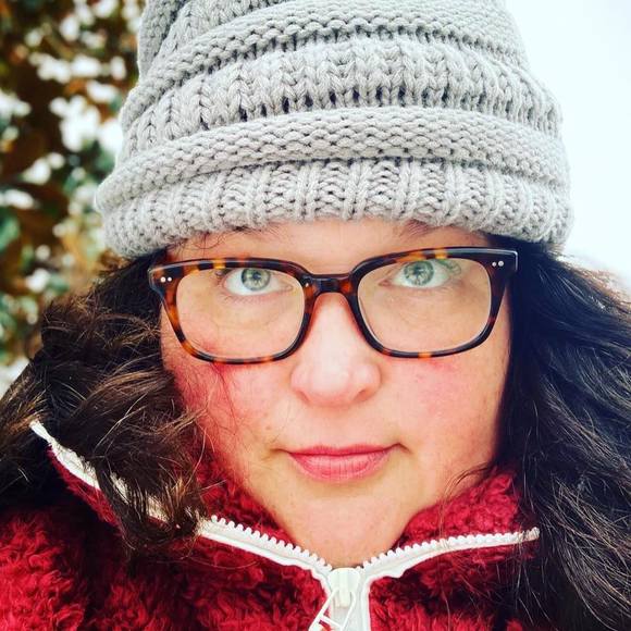 Meet your Posher, Amy - Picture 1 of 1